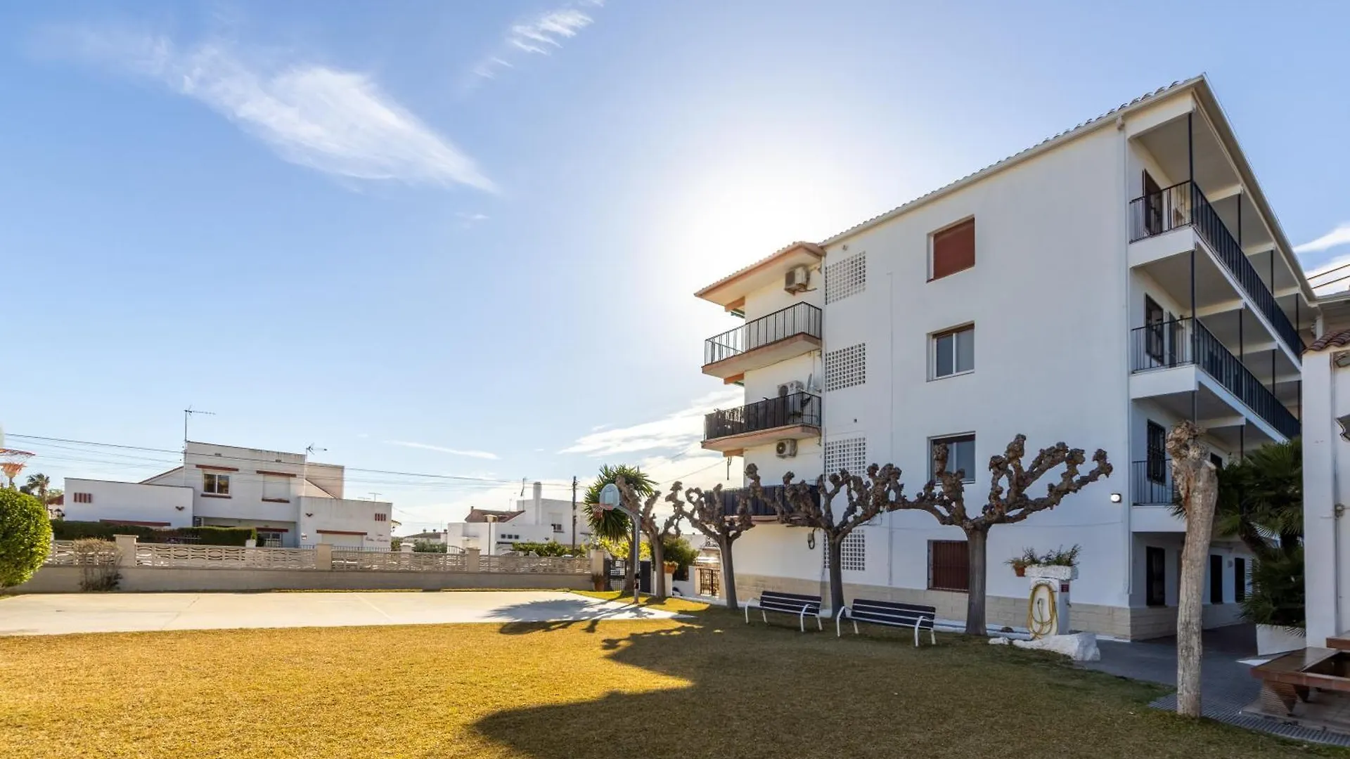 Tranquilo Piso En Torredembarra Apartment 0*,